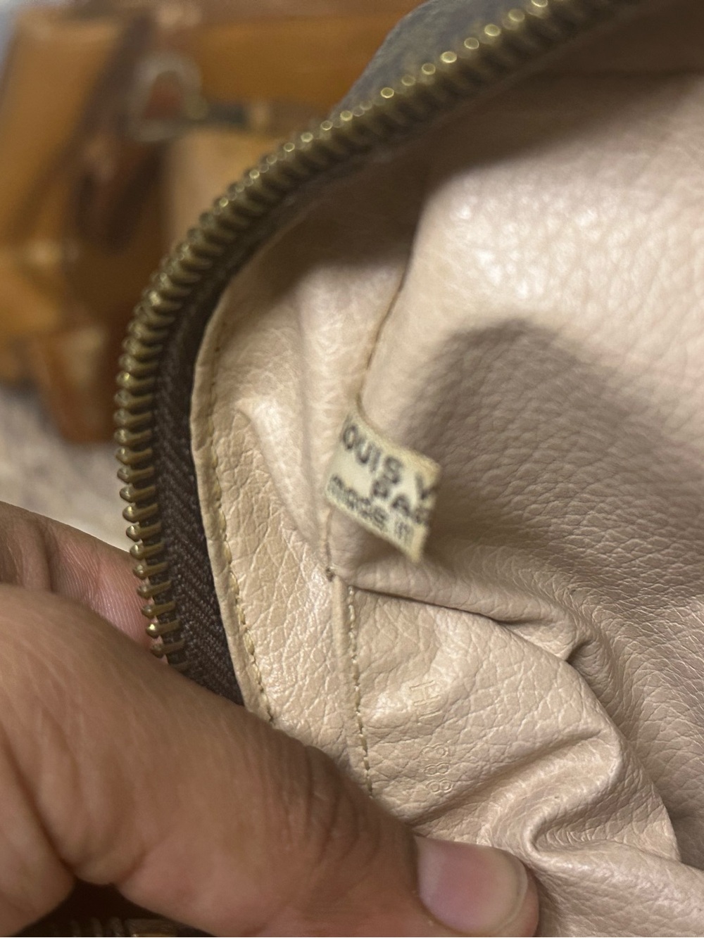 Gucci purse - Picture 9 of 16